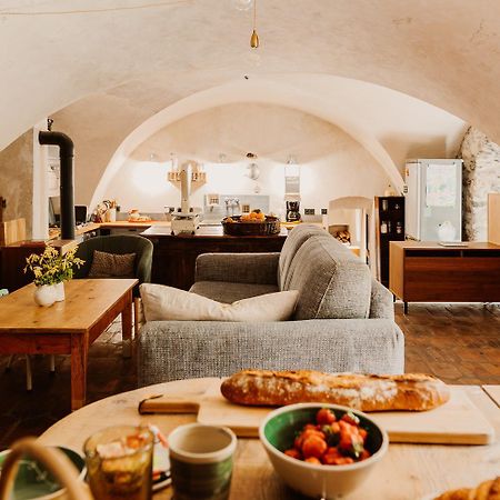 Chambre Ou Gite Dans Une Maison De Montagne - De Suzon A Zelie Entraigues  Esterno foto