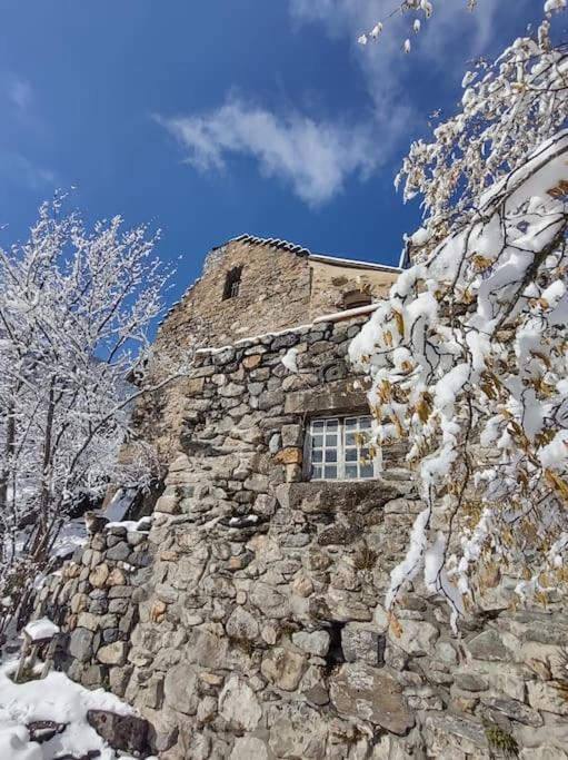 Chambre Ou Gite Dans Une Maison De Montagne - De Suzon A Zelie Entraigues  Esterno foto
