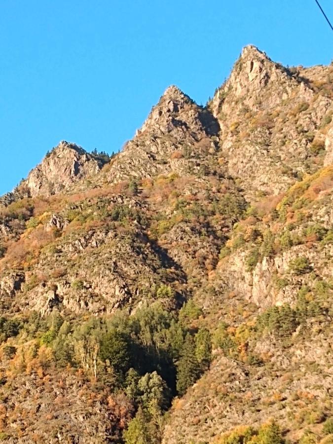 Chambre Ou Gite Dans Une Maison De Montagne - De Suzon A Zelie Entraigues  Esterno foto
