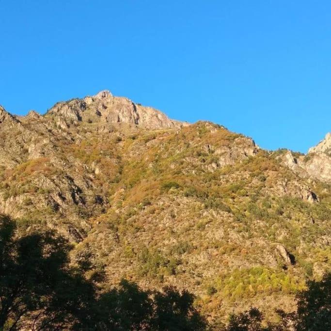 Chambre Ou Gite Dans Une Maison De Montagne - De Suzon A Zelie Entraigues  Esterno foto