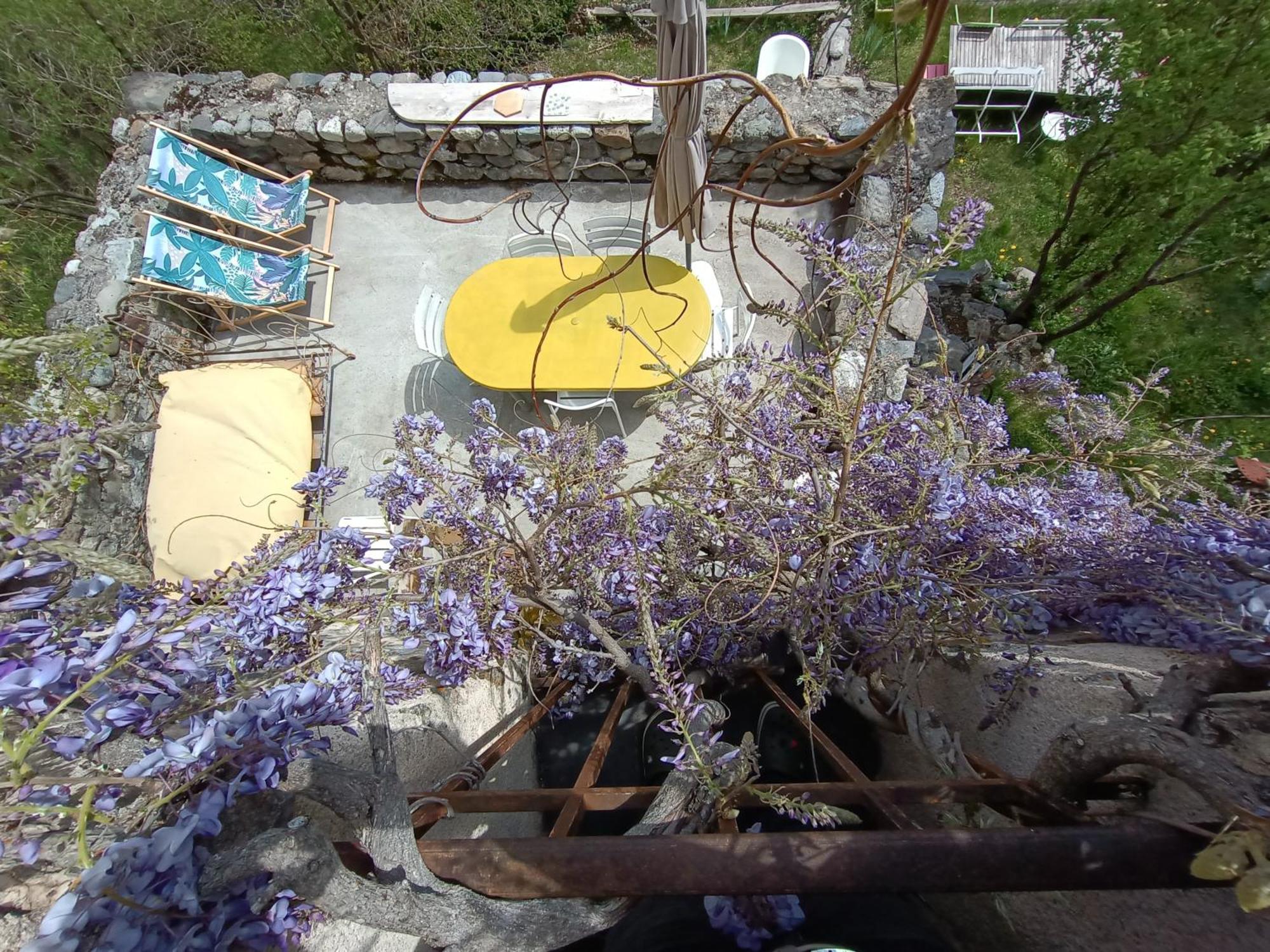 Chambre Ou Gite Dans Une Maison De Montagne - De Suzon A Zelie Entraigues  Camera foto